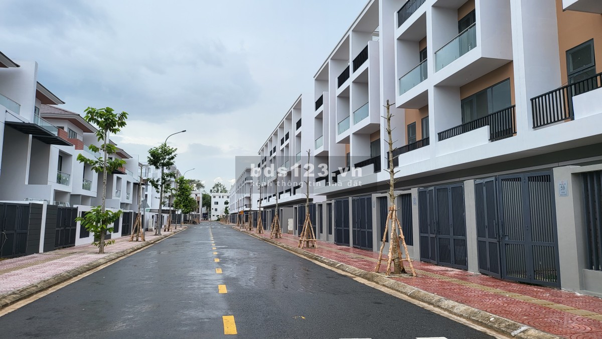 Chỉ còn một vài căn cho Anh/Chị lựa chọn nhà phố TNR Amaluna