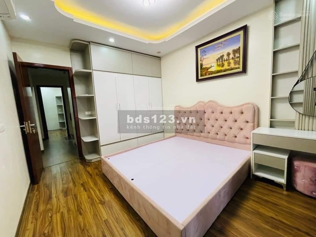 Bán nhà phố Thái Hà, Oto tránh nhau đỗ cửa, ngõ thông, kinh doanh, mặt tiền 5m