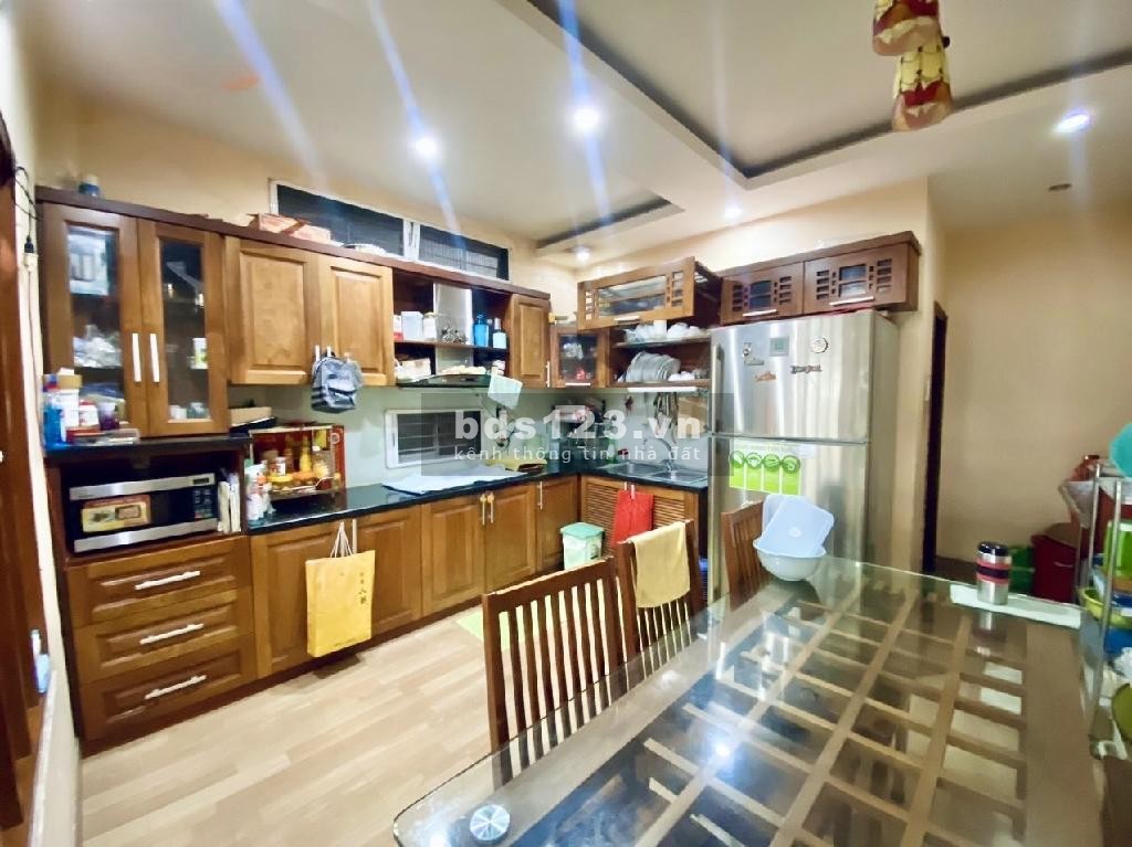 Mặt tiền hẻm kinh doanh Âu Dương Lân 4.5x17 6 tầng chỉ 12 tỷ 5