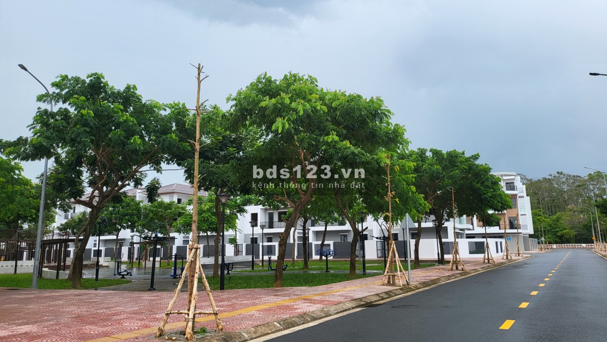 Chỉ còn một vài căn cho Anh/Chị lựa chọn nhà phố TNR Amaluna
