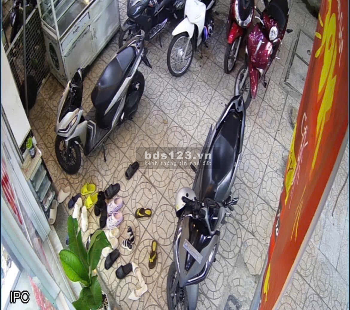Cho thuê nhà mặt tiền đường Nguyễn Văn Cừ gần đh y dược