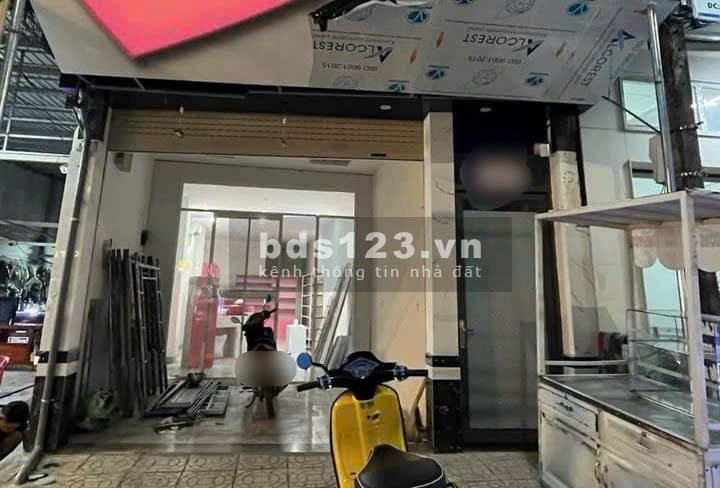 Cho thuê nhà mặt tiền đường Nguyễn Văn Cừ gần đh y dược