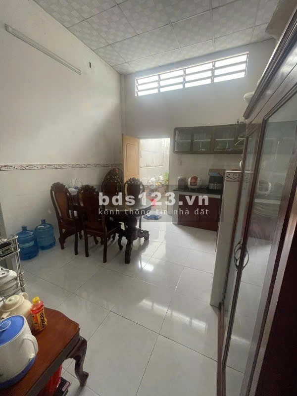 Cho thuê nhà 3 phòng ngủ lộ ô tô hẻm 577 Trần Quang Diệu