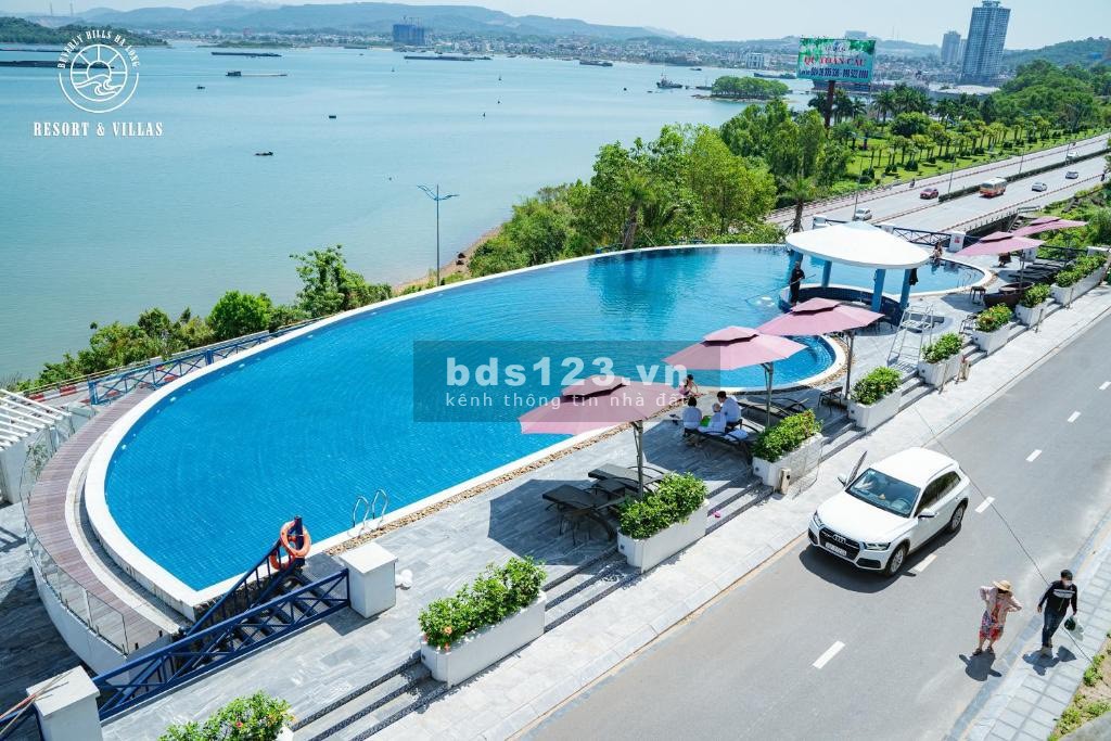 Bán Căn biệt thự đồi view vịnh Hạ Long 2x tỷ 250m2 giá ngoại giao , sẵn sổ nội thất cơ bán ở ngay
