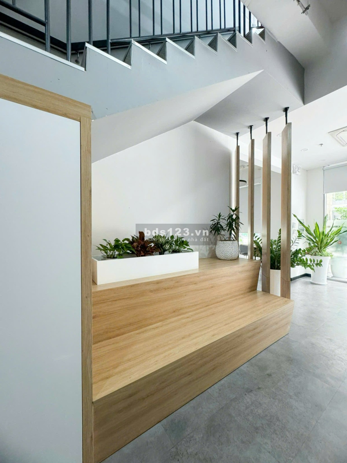 Bán lỗ - Shophouse Sarica căn góc 2 mặt tiền 337m2, giá chi 42 tỷ nhà hoàn thiện đẹp