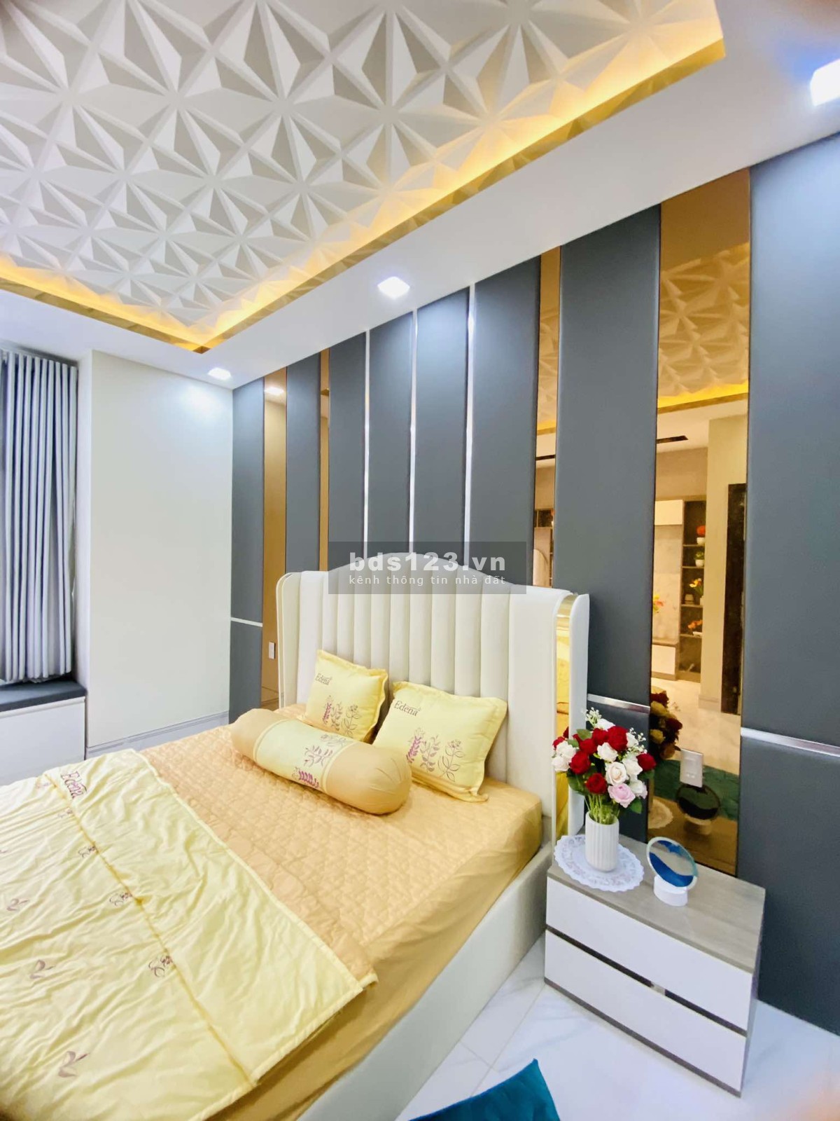 Nhà bán siêu đẹp, KDC Phú Mỹ Q7. DT 90m2, 4 lầu, thang máy, full nội thất cao cấp, ở ngay. 16.3 tỷ
