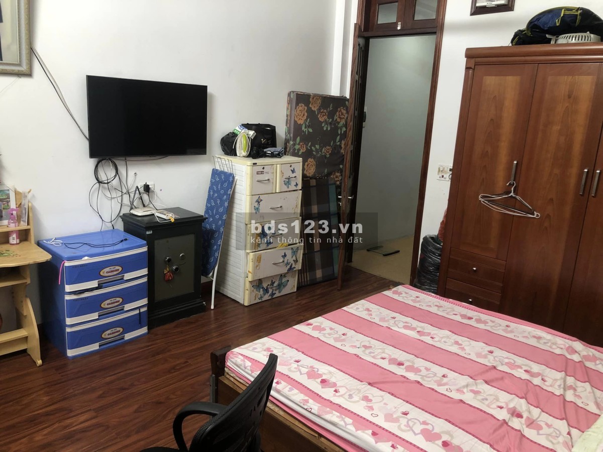 Chính chủ bán gấp nhà mặt phố Nam Dư. Oto đỗ cửa