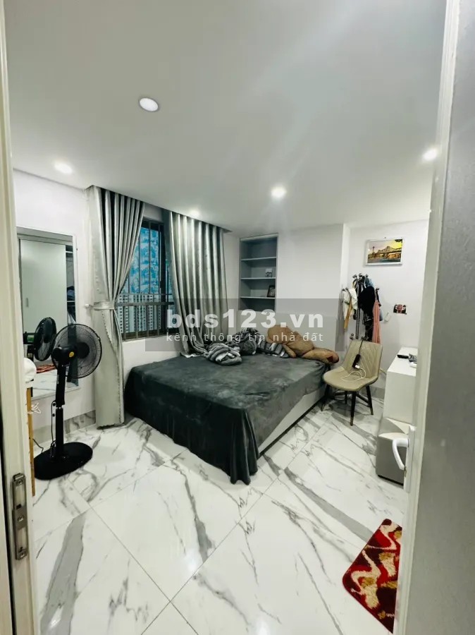 Bán căn hộ tòa 131 Trần Phú, Hà Đông, 94m2, 3PN, full nội thất nhập ngoại, giá chỉ nhỉnh 4 tỷ
