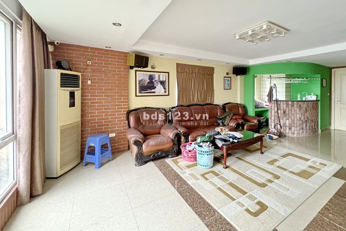 Biệt thự 6 tầng 8m mặt phố Q.Long Biên, Gara, Bể bơi, T.Máy chờ, Full nội thất, Chỉ 225tr/m2