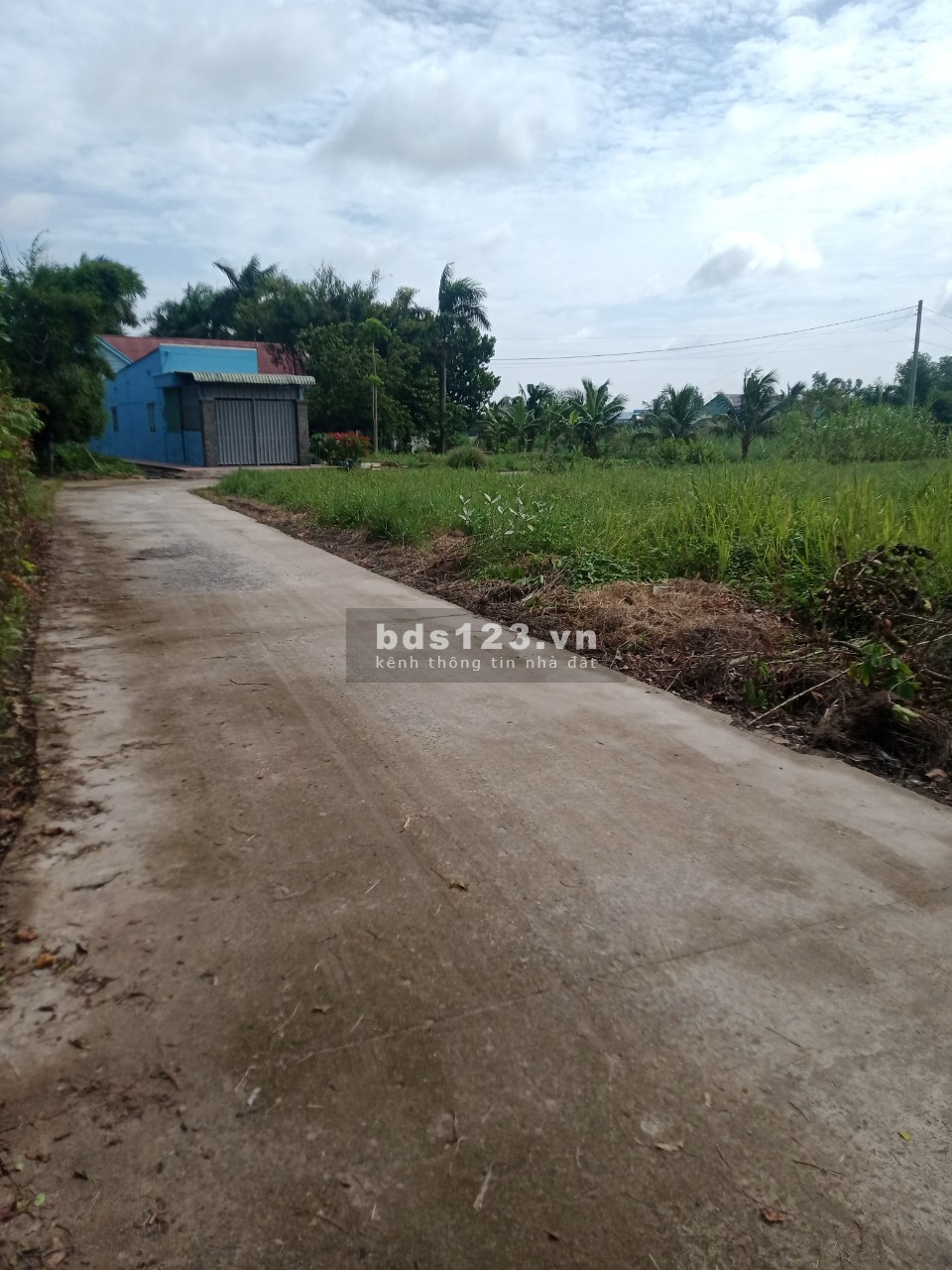 Đất xưởng gần Xuyên Á DT 1000m2 2MT đường xe tải giá 7 tỷ