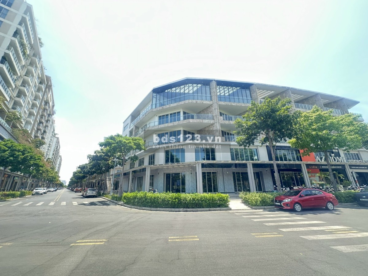 Cho thuê cặp 2 căn góc nhà phố Sari Town Sala chỉ 170tr/th, nhà thô vị trí đẹp
