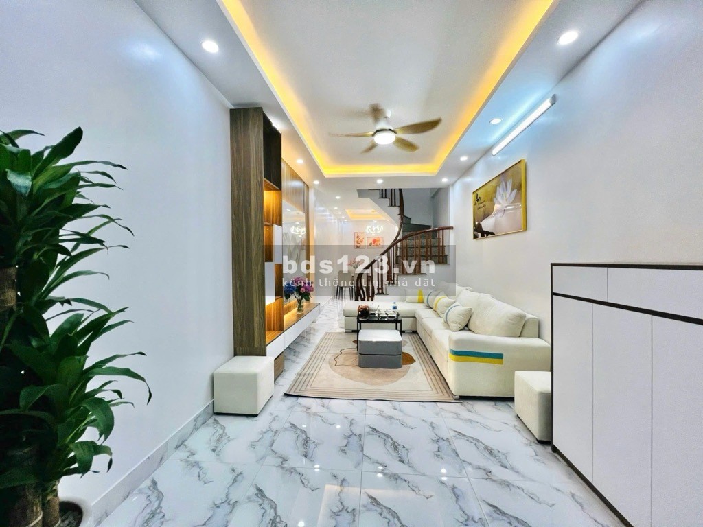 BÁN NHÀ - ĐỊNH CÔNG - HOÀNG MAI - 30M - 5 TẦNG - GIÁ 5.45 TỶ