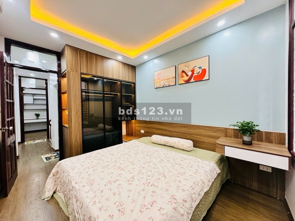 BÁN NHÀ - ĐỊNH CÔNG - HOÀNG MAI - 30M - 5 TẦNG - GIÁ 5.45 TỶ