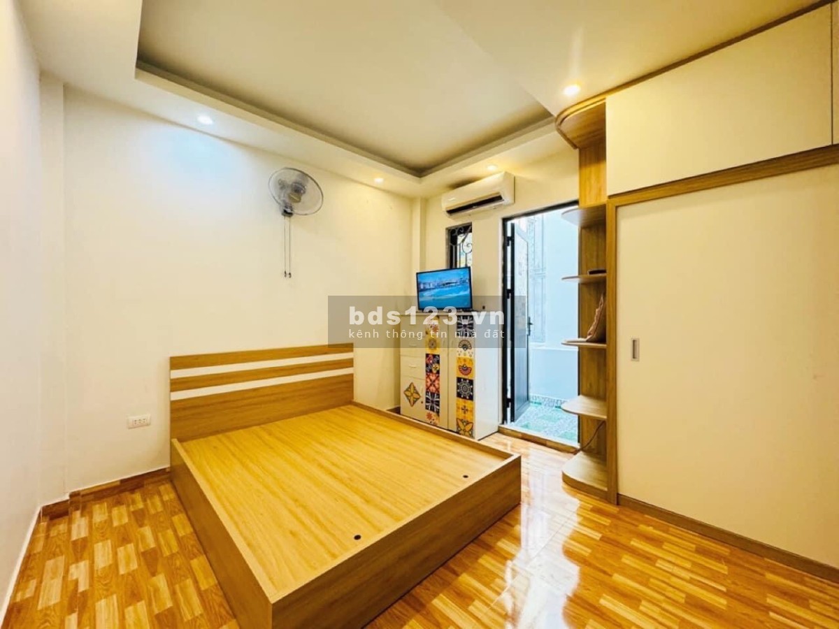 Giá rẻ giật mình. Chỉ với 3.75 tỷ Sở hữu ngay nhà đẹp Phúc Xá - Ba Đình