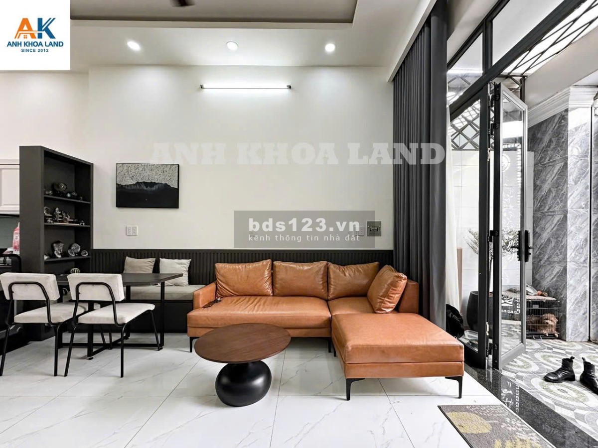 Bán nhà VIP 3 tầng 50M2 hẻm Oto đường Lã Xuân Oai, Phường Tăng Nhơn Phú A, Quận 9, Thủ Đức