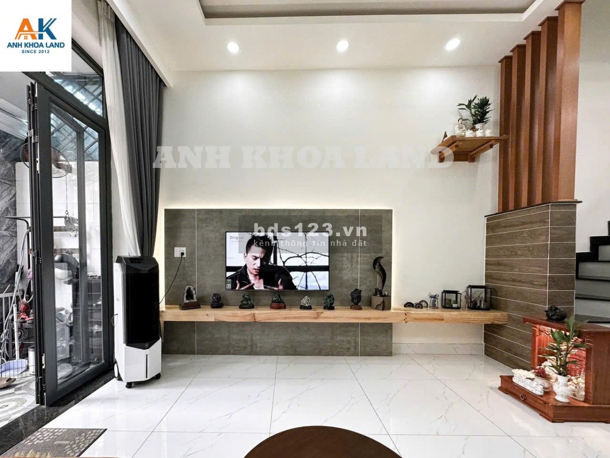 Bán nhà VIP 3 tầng 50M2 hẻm Oto đường Lã Xuân Oai, Phường Tăng Nhơn Phú A, Quận 9, Thủ Đức