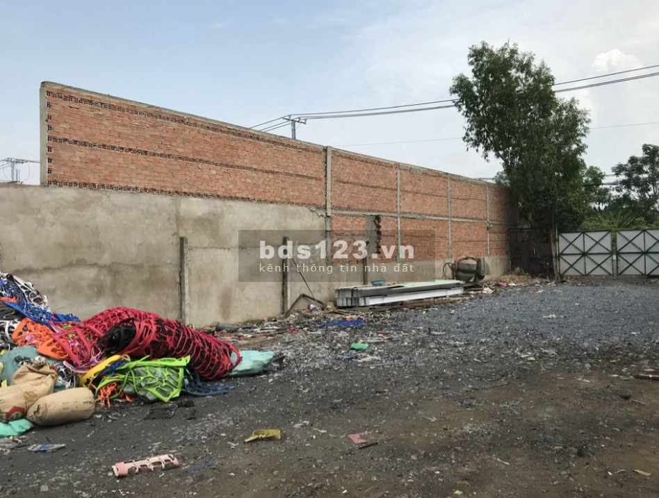 Cho Thuê 2500m2 MT Đường Lê Đình Chi Ngay Lê Minh Xuân Bình Chánh Chỉ 20 tr/ tháng