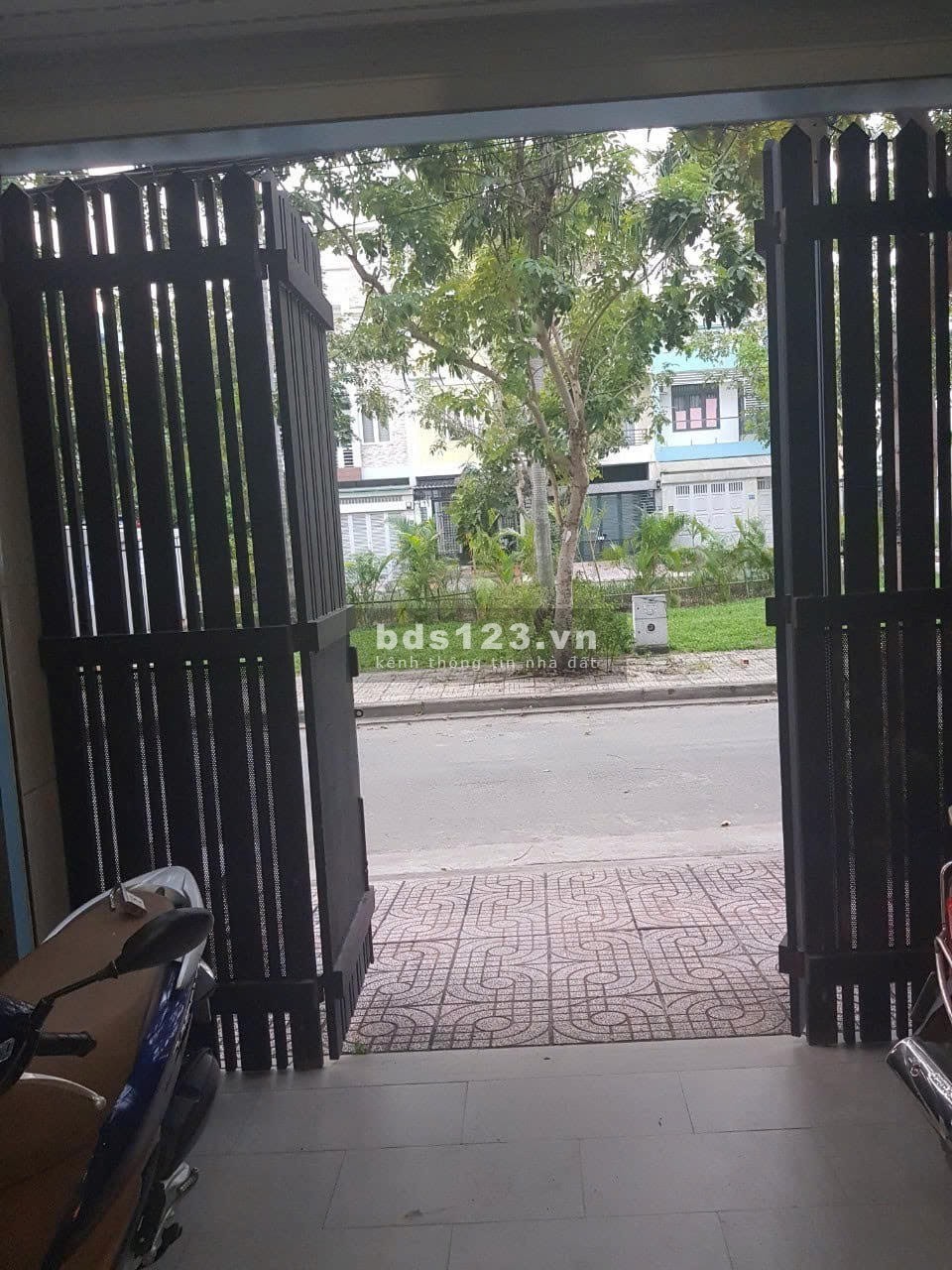 CHÍNH CHỦ CẦN BÁN GẤP NHÀ VỊ TRÍ ĐẸP KHU BÌNH LỢI - Q.BÌNH THẠNH.