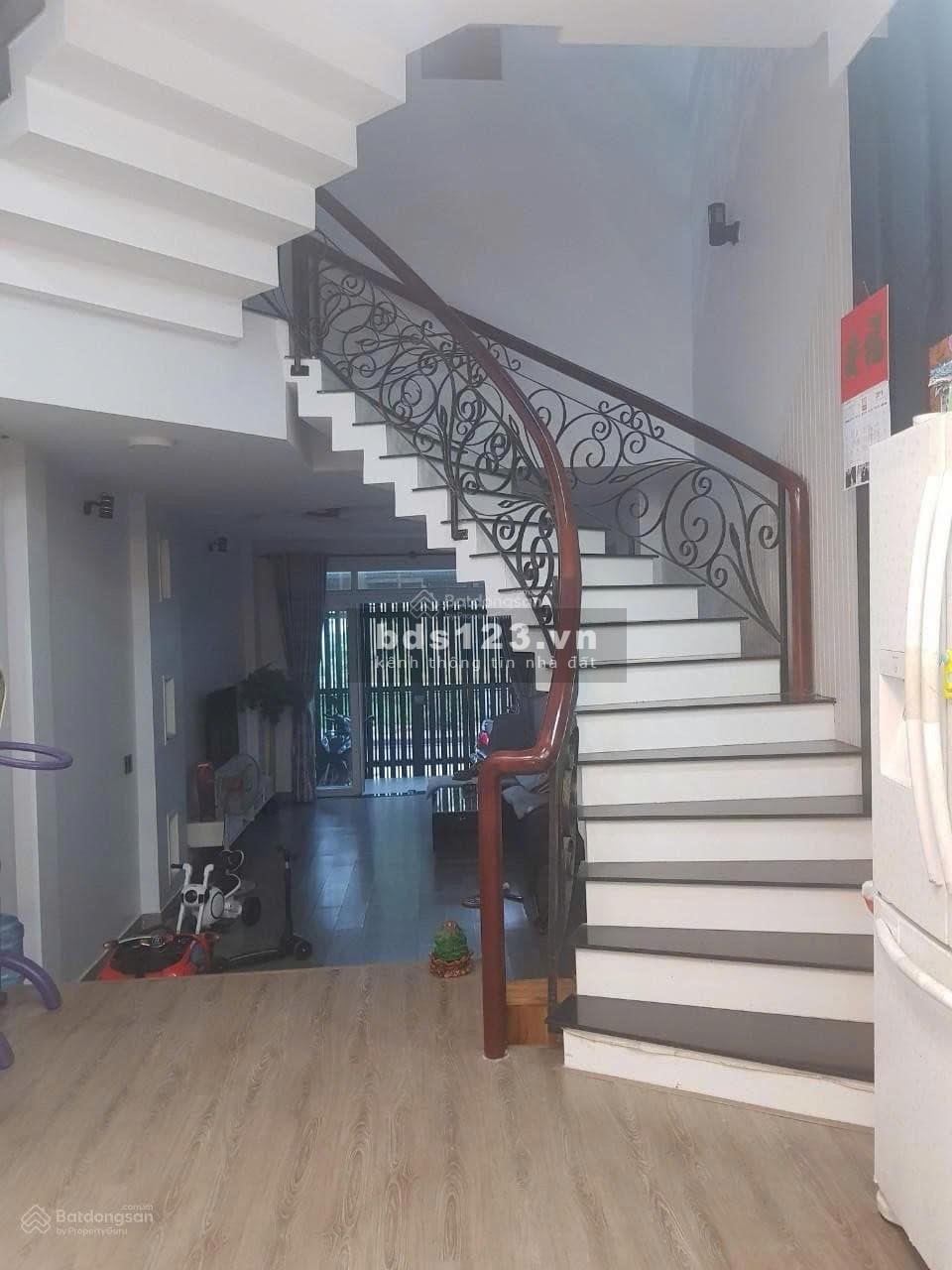 CHÍNH CHỦ CẦN BÁN GẤP NHÀ VỊ TRÍ ĐẸP KHU BÌNH LỢI - Q.BÌNH THẠNH.