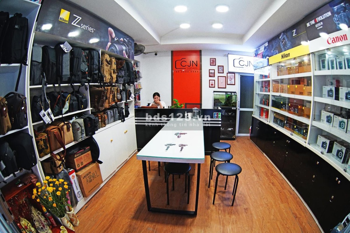 Chính chủ cho thuê mặt bằng 30m2, phù hợp làm cửa hàng thời trang, bán hàng điện tử, …