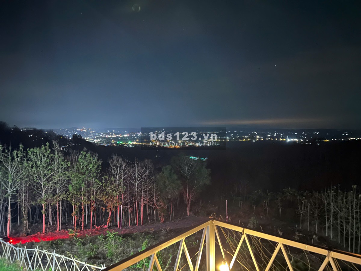 Lô đất đồi view xịn nhìn ra hồ - view Thành phố về đêm - ngay khu dân cư đông đúc - Chợ Trường -