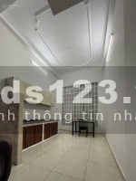 Hàng hiếm sân bay 4 tầng HXH 4m, DT: 3.5 x 15m, HĐT: 22tr/tháng, giảm 400 triệu, chỉ 140tr/m2