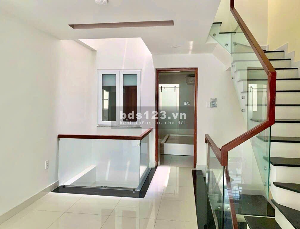 Nhà 4 TẦNG, 55M2, đường 6M, hẻm 618 Hương Lộ 2, quận Bình Tân, chỉ 4.9x TỶ.