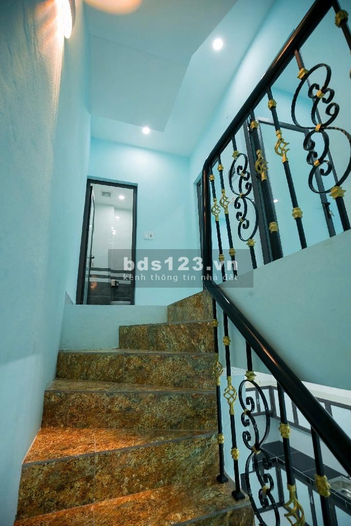 Bán gấp giá rẻ Định Công Hạ 33m, 3 tầng, mặt tiền 4.2m, 2.7 tỷ Hoàng Mai. NHÀ