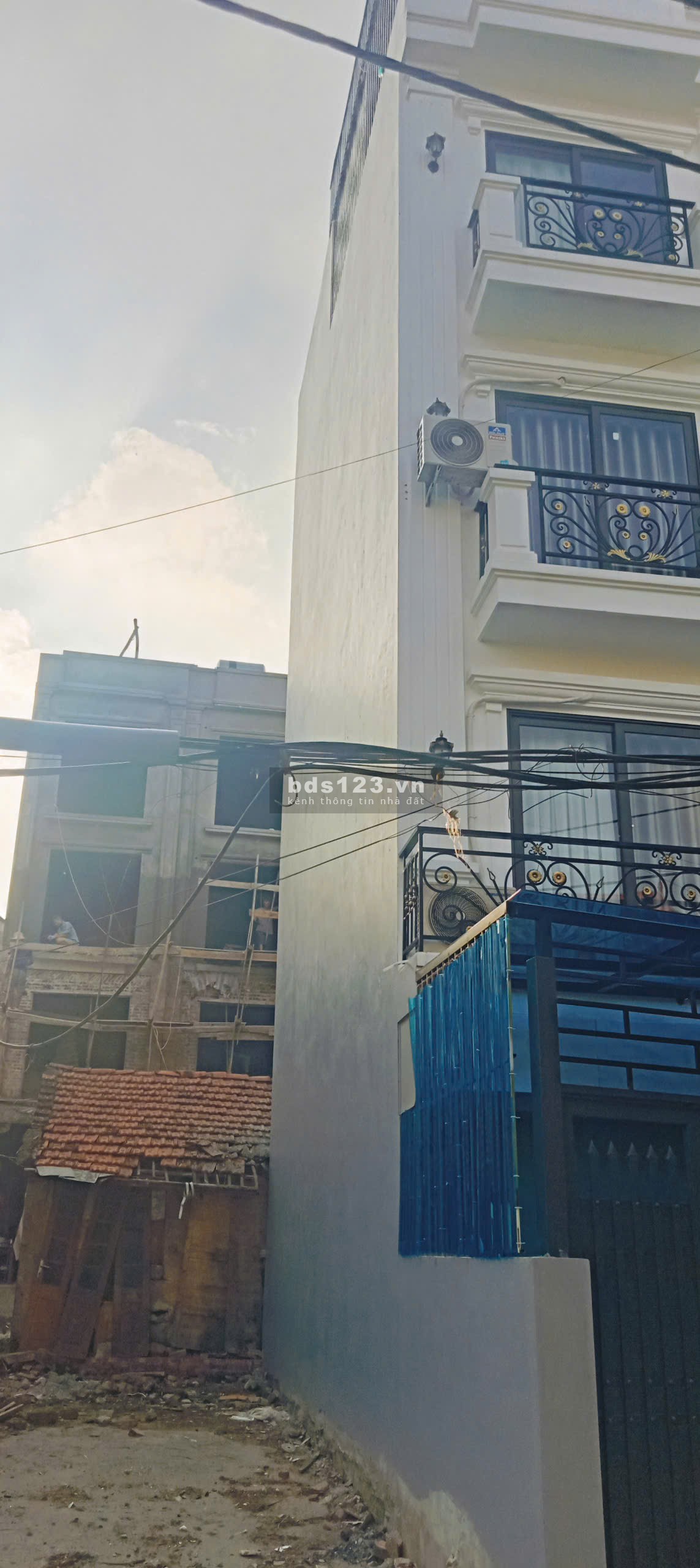 BIÊN GIANG - HÀ ĐÔNG ( 2 Căn 32m2*4,5T ) 2t950tr, ô tô vào tận nhà, Tiện ích đầy đủ