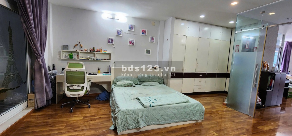 Bán nhà chính chủ hẻm xe hơi 8m đường Bùi Hữu Nghĩa, quận Bình Thạnh, 9 Phòng ngủ