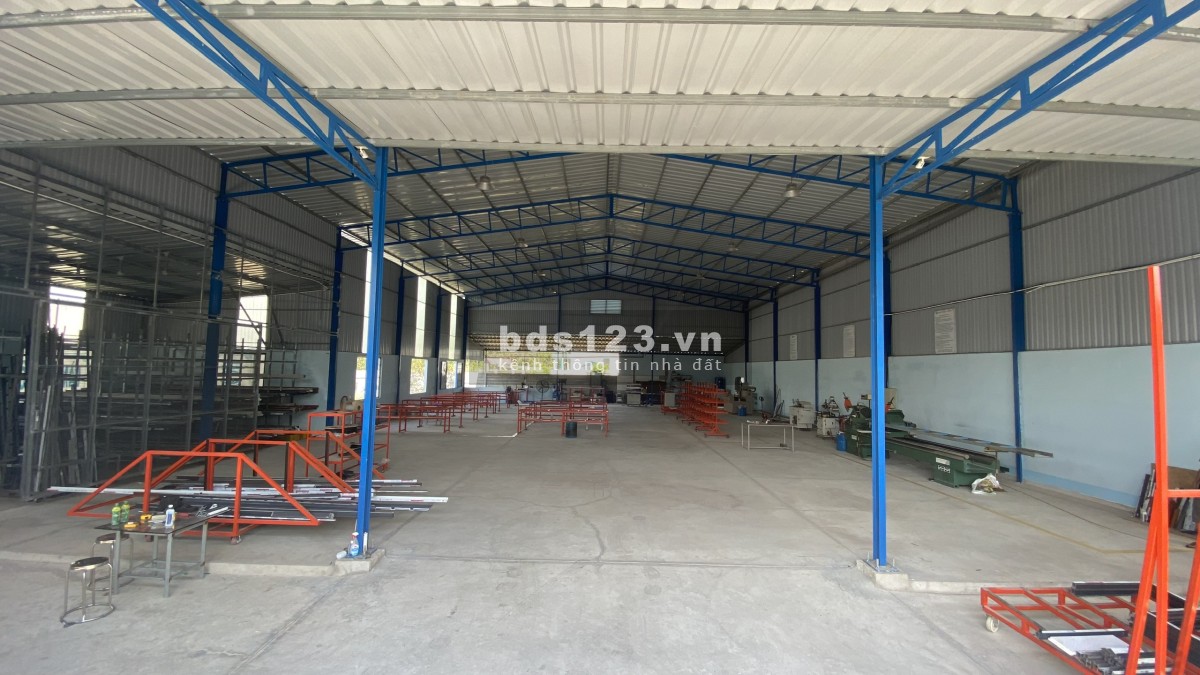 Cho thuê kho xưởng 1.450m2 gần đường Hùng Vương, Vĩnh Thanh, Nhơn Trạch, Đồng Nai.