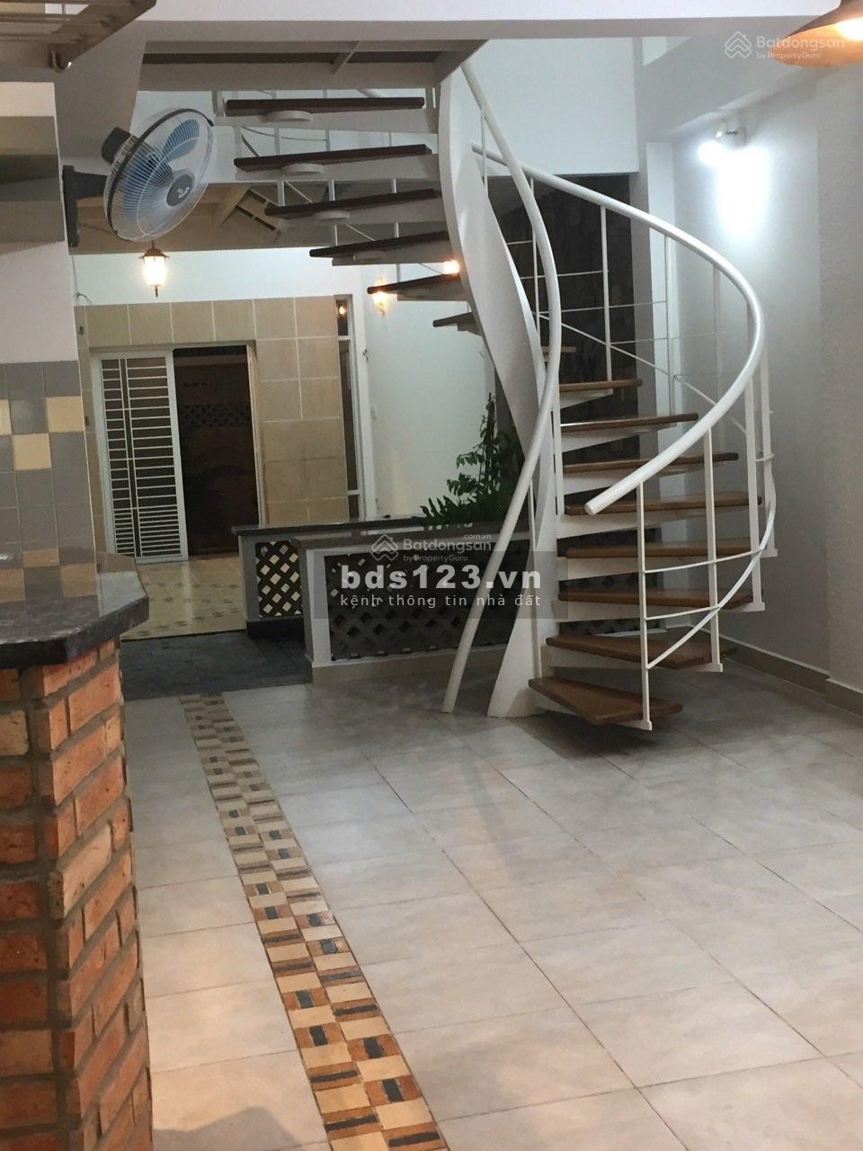 Ngộp bank cần bán nhà 120m2 HXH 1/ Nguyễn Hồng Đào, P14, Tân Bình, 6x20m, trệt + lửng, giá 12,5 tỷ