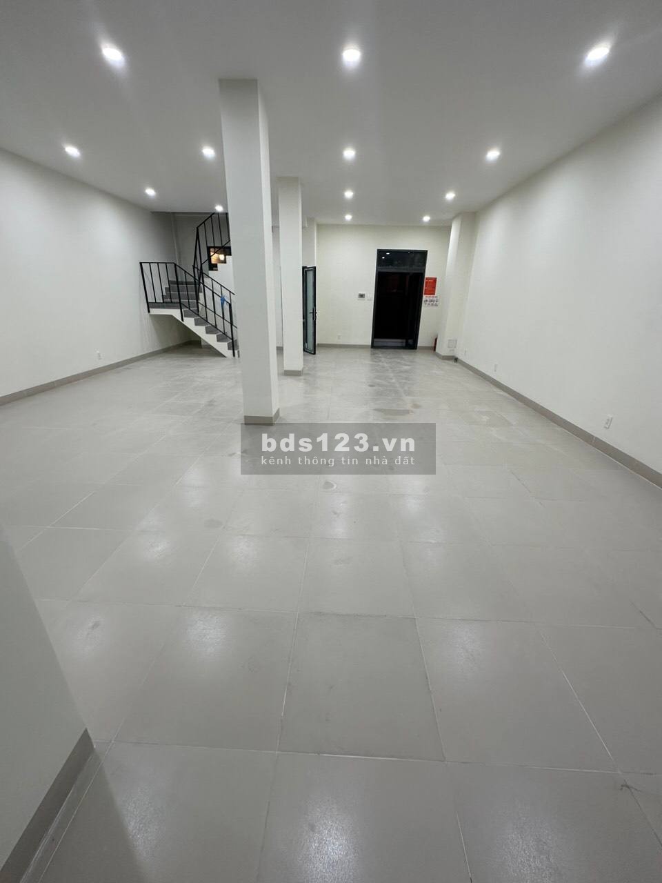 Tầng trệt Nhà phố 144m2 cho thuê Vinhomes Grand Park