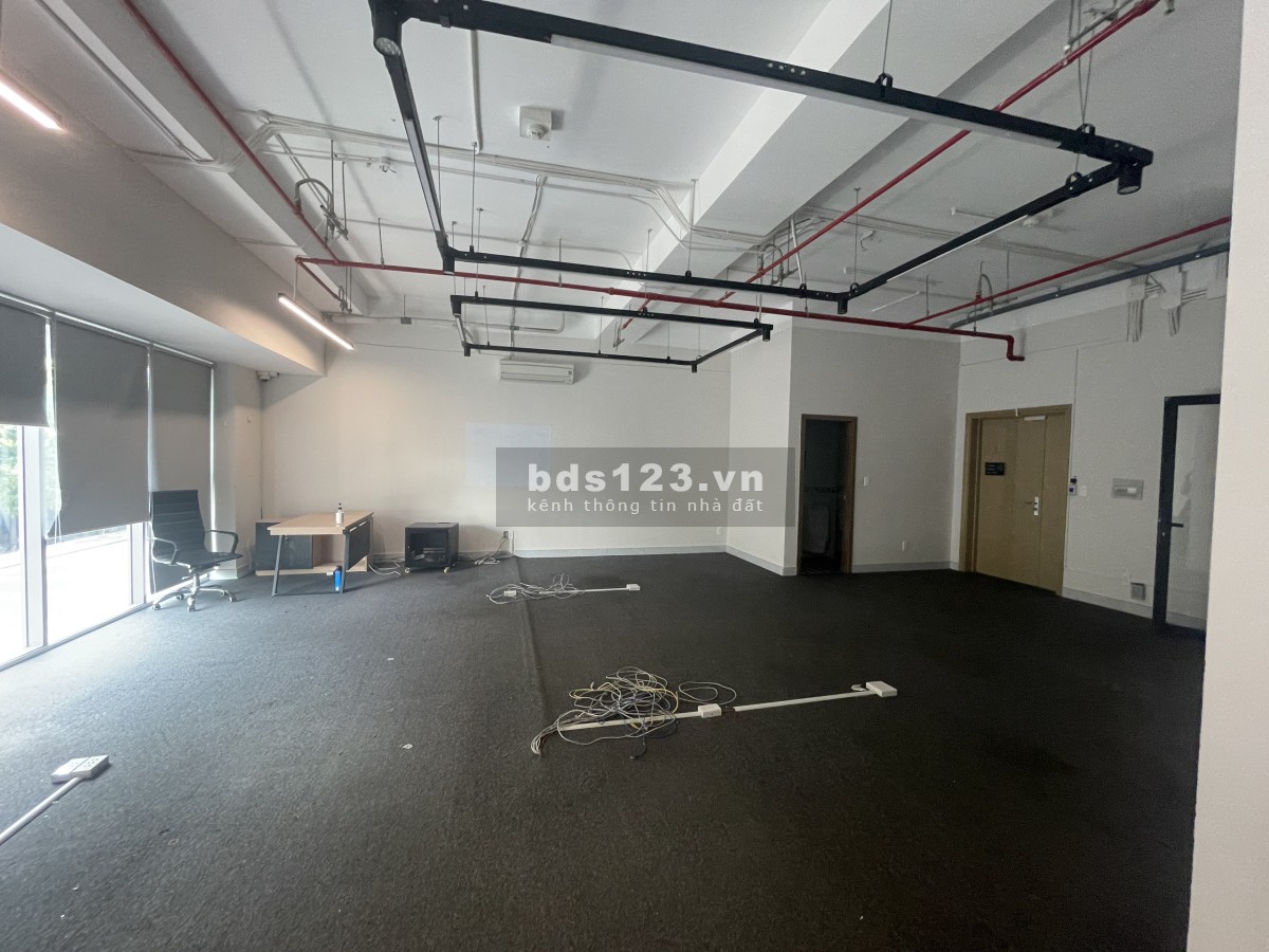 Hot hot - Cho thuê shophouse Sarina Sala chỉ 100tr/th, hoàn thiện đẹp dtsd 300m2 vị trí đẹp