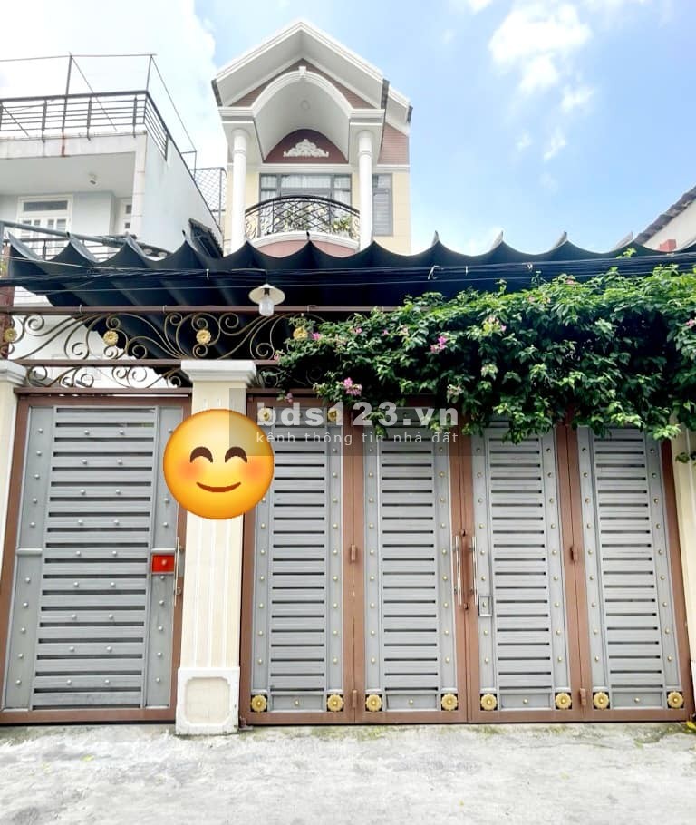 Bán Nhà hẻm Ô tô đậu trong nhà Tại Phường Phước Long B, Tp. Thủ Đức, Giá nhỉnh 8 Tỷ.