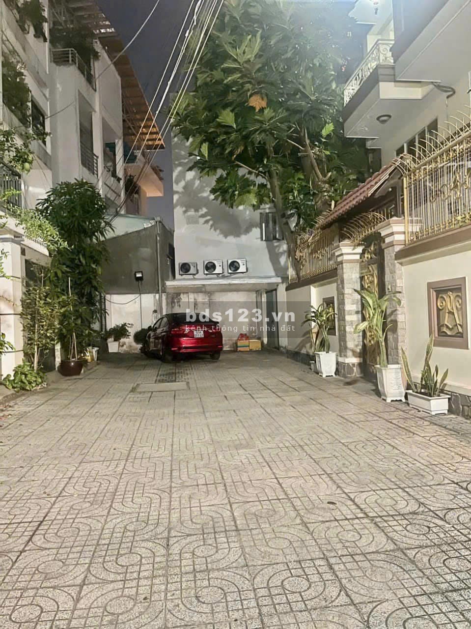 Bán nhà 4 tầng khu VIP Nguyên Hông, P1, Q.Gò Vấp