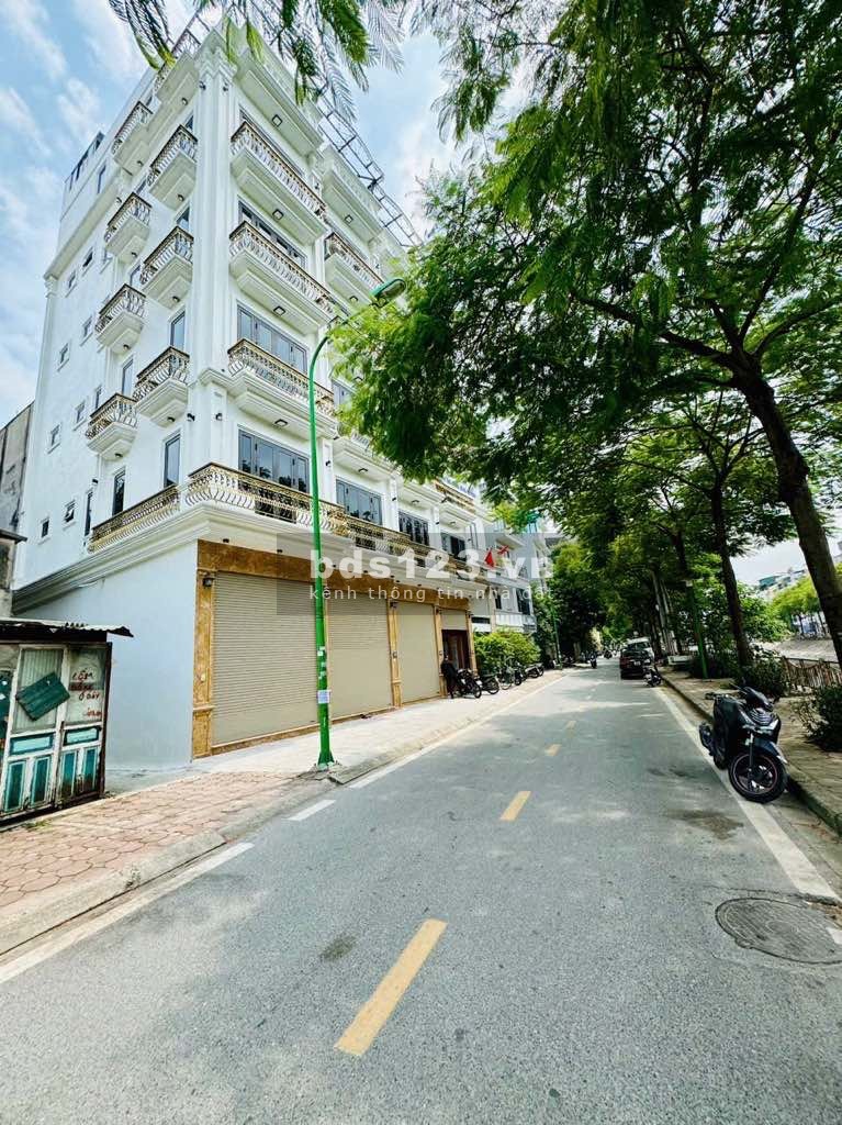 Ô TÔ TRÁNH – KINH DOANH 7 TẦNG THANG MÁY – VỈA HÈ RỘNG - GIÁ 15.5 TỶ