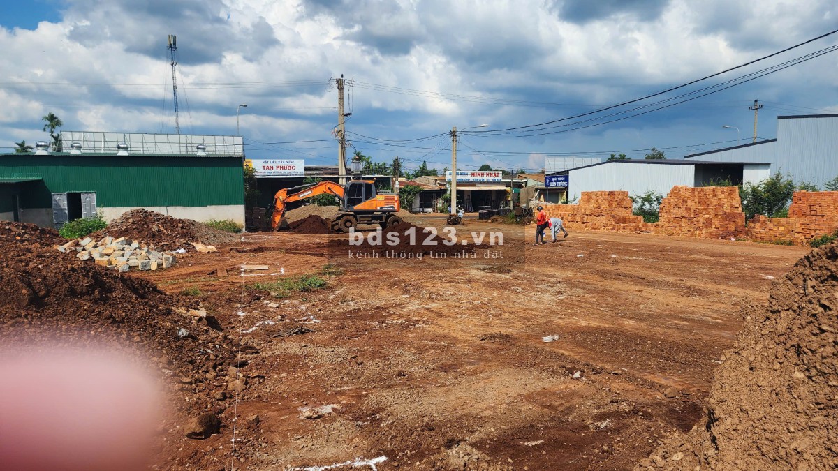 Chỉ với 7xx, sở hữu ngay lô đất mặt tiền đẹp tại Đăk Lăk, có sẵn sổ