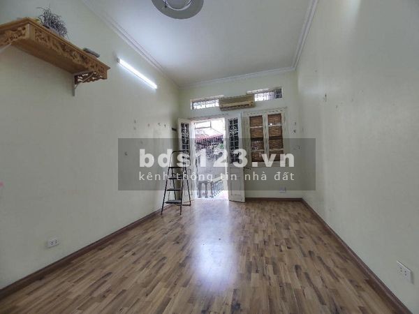 NHÀ HÓT HOÀNG HOA THÁMTRUNG TÂM BA ĐÌNH - NGÕ NÔNG - GẦN PHỐ