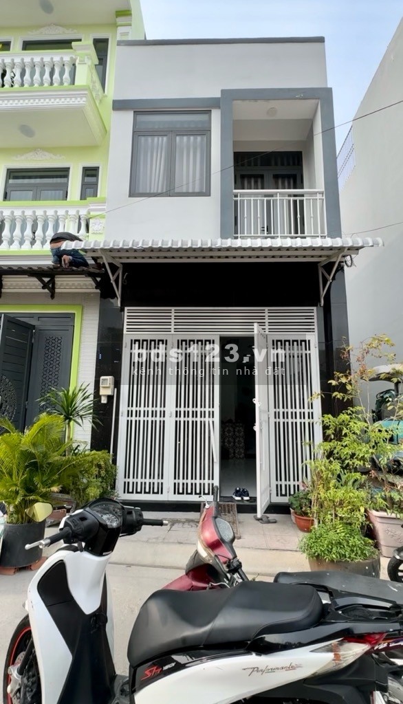 Bán nhà Hẻm Xe Hơi Bình Thành, Diện tích 4x14m, 2 tầng, giá chỉ hơn 4 tỷ