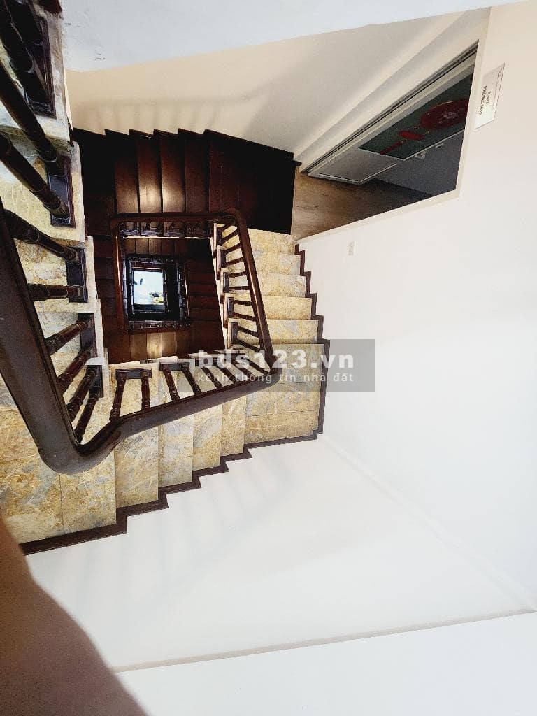 NGỌC KHÁNH - KIM MÃ - NGÕ THÔNG TỨ TUNG - Ô TÔ TRÁNH 15M - CÁCH PHỐ 50M - KHU VIP BA ĐÌNH