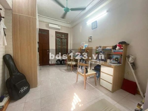 VỊ TRÍ VÀNG - Lạc Long Quân - Gần Hồ Tây Lộng GIó - Ngõ thông rộng - Ô TÔ ĐỖ CỬA
