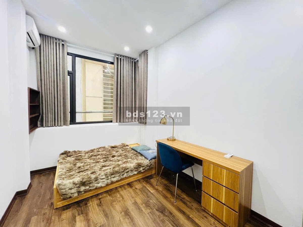  BÁN NHÀ PHÂN LÔ VTP, Ô TÔ VÀO NHÀ, NỘI THẤT VIP, CÁCH ĐƯỜNG CHÍNH 30M, DT 35Mx5 TẦNG 