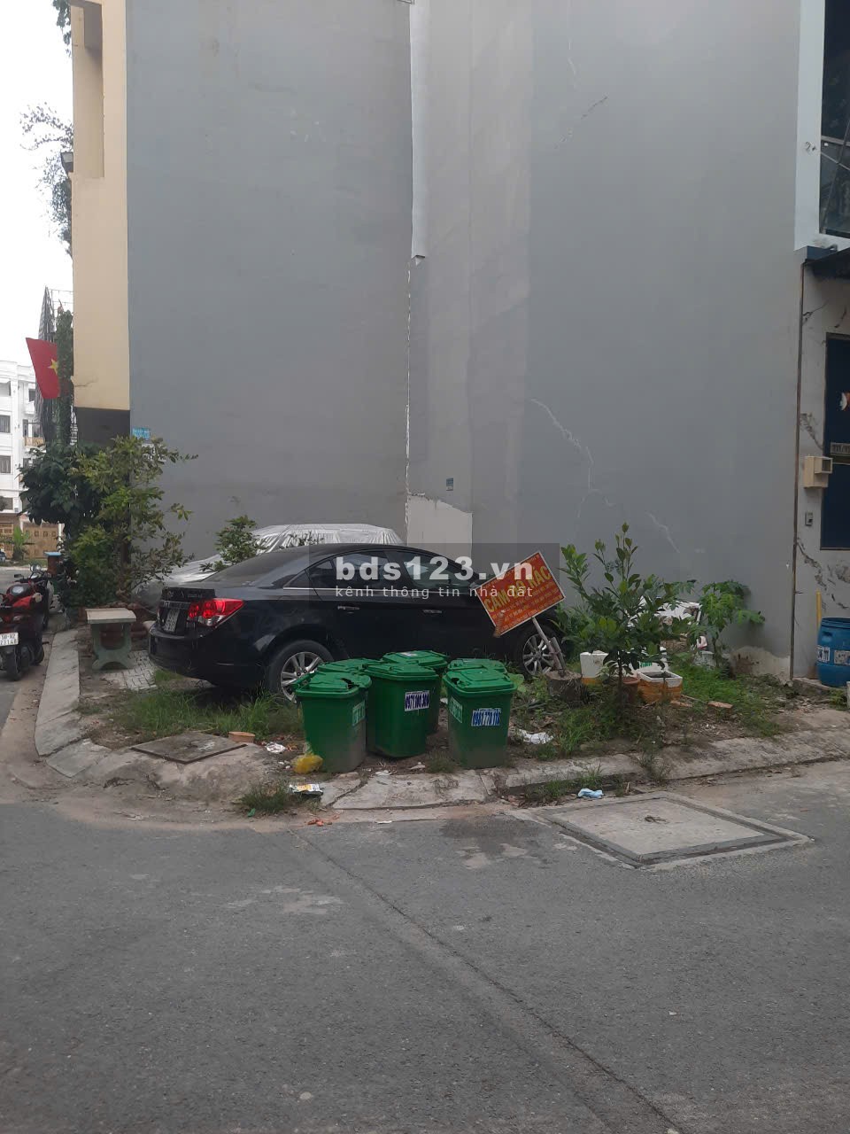 Bán đất lô góc 2 Mặt tiền đường Xe hơi, 52m2, giá chỉ 3,xx tỷ