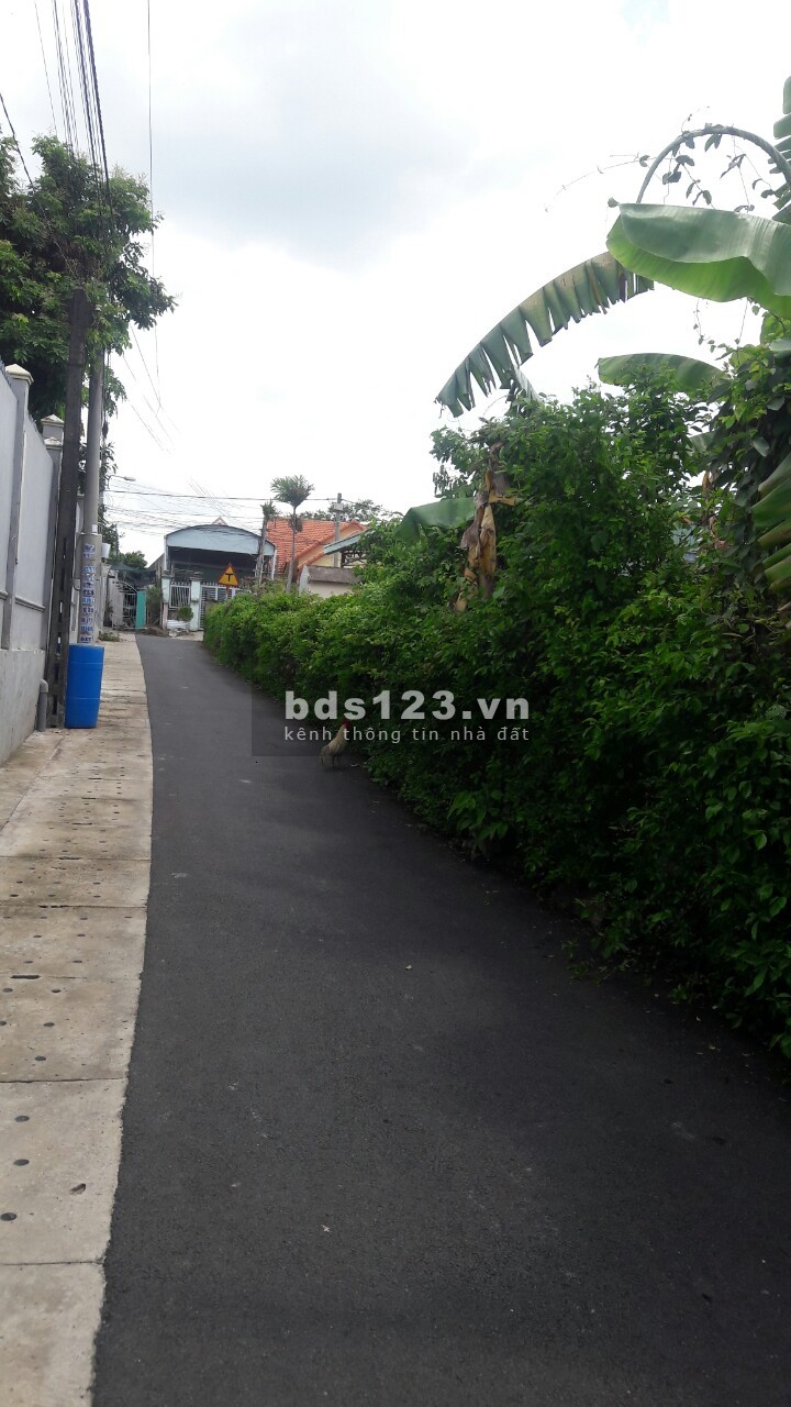 TP Thủ Dầu Một Bán nhà 2 tầng có chỗ để ô tô 7chỗ. Gần chợ Cũ, Tương Bình Hiệp, BD.