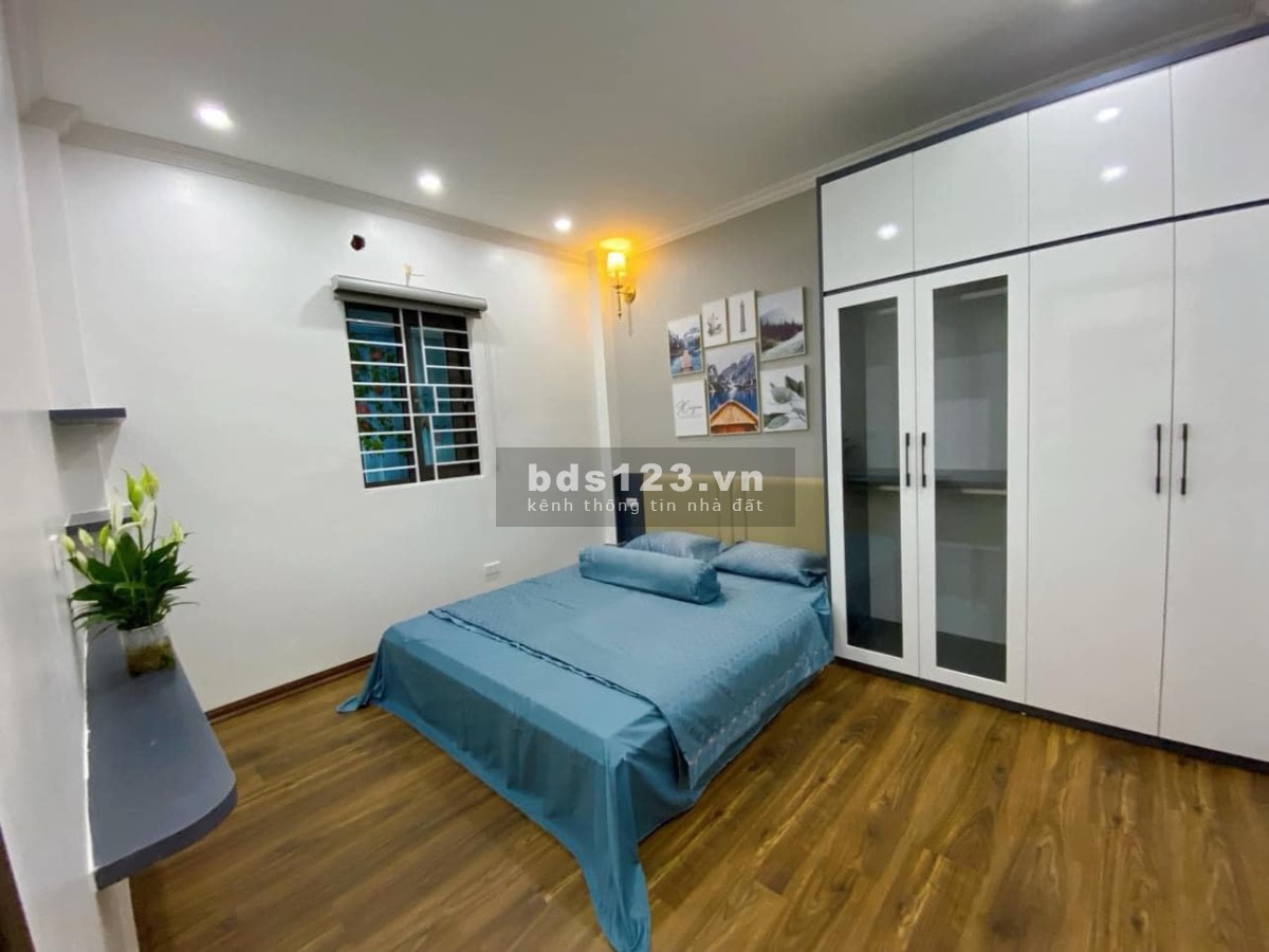 SIÊU PHẨM TÂY HỒ ĐẸP MỚI LUNG LINH, NỘI THẤT TẶNG LẠI - NÉT CĂNG - SÁT VỈA HÈ Ô TÔ TRÁNH, KINH DOANH