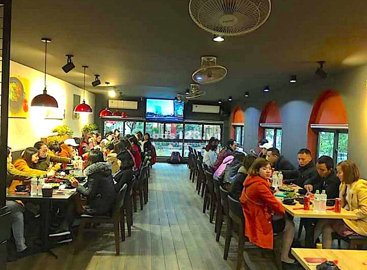 Bán nhà 2 mặt phố Nguyễn Thị Định