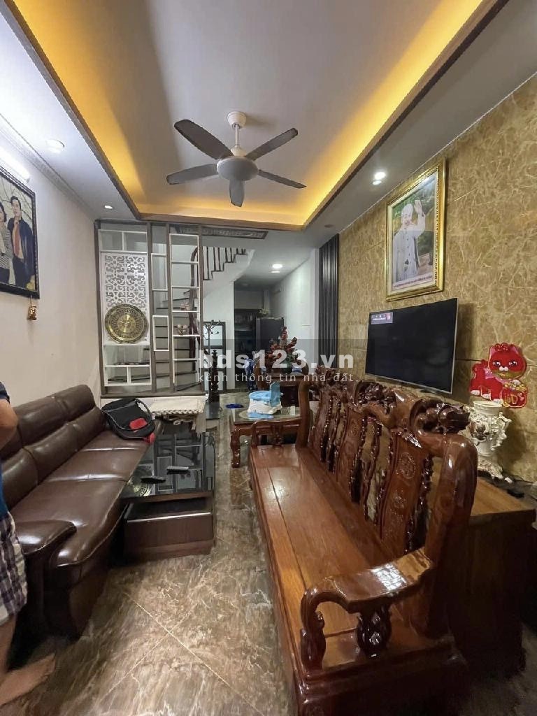 Siêu hiếm hơn 4 tỷ Nhà Đất Quận Từ Liêm phố Cổ Nhuế tiếp giáp Phạm Văn Đồng