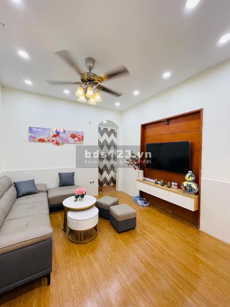 Bán nhà Yên Sở, nhà đẹp, ở ngay, 35m2, 4.5 tỷ
