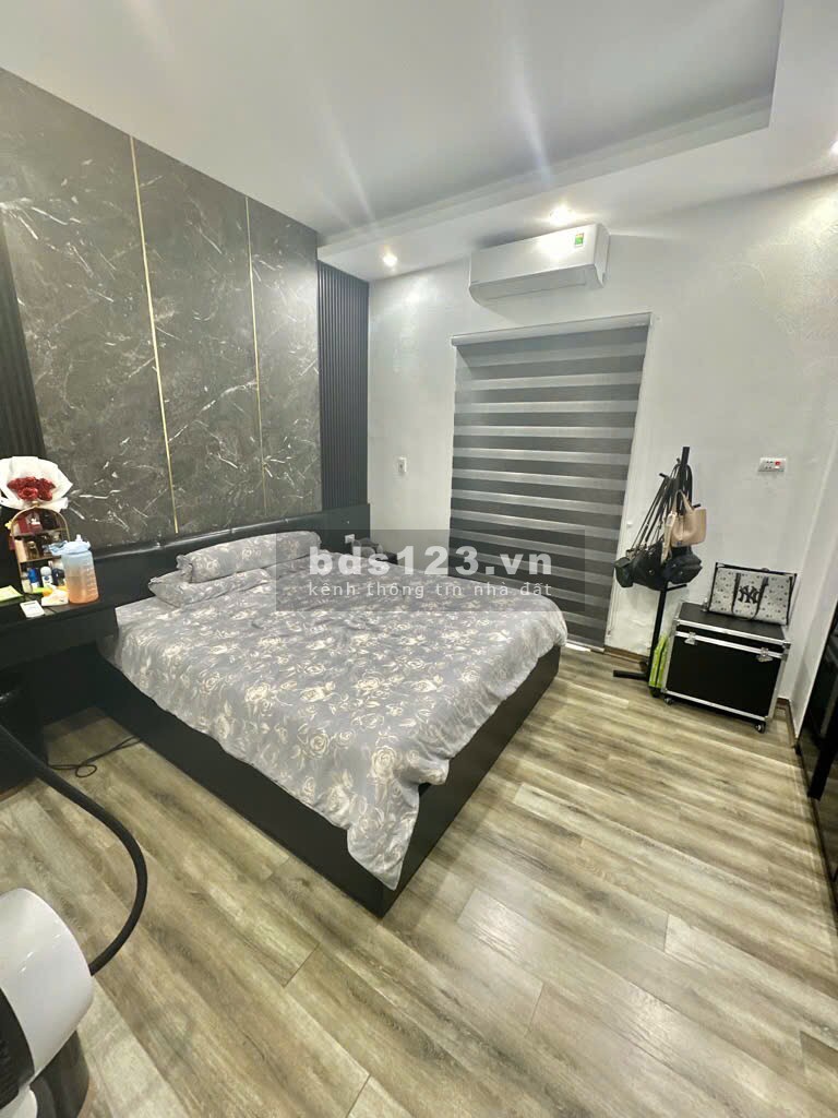 Cần bán nhà tại ngõ Văn Chương 2 - Đống Đa - Lô góc - 4 mặt thoáng - Kinh doanh đẹp - Full nội thất